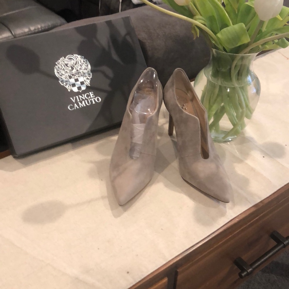 Vince Camuto true suede pumps